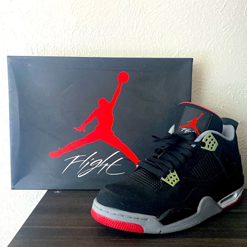 Jordan 4 Bred 2012  mens size 12 is euro 11 used gently worn